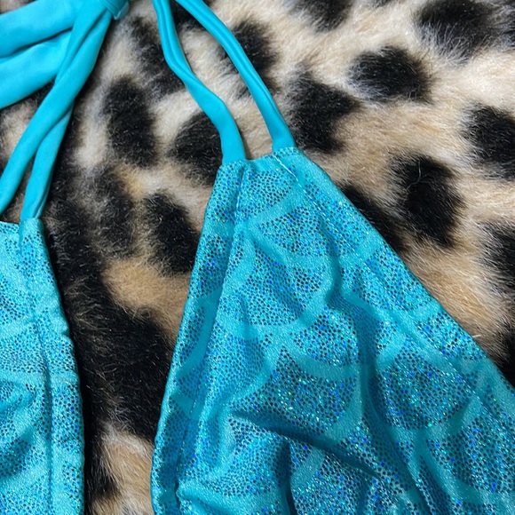 Bathing Suit - Picture 2 of 6